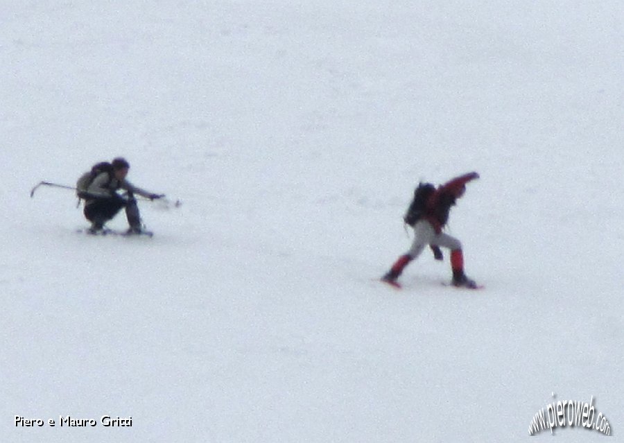 28 Discesa in slalom gigante.jpg
